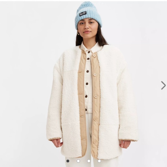 MARLOWE OVERSIZED REVERSIBLE SHERPA JACKET - Picture 2 of 15